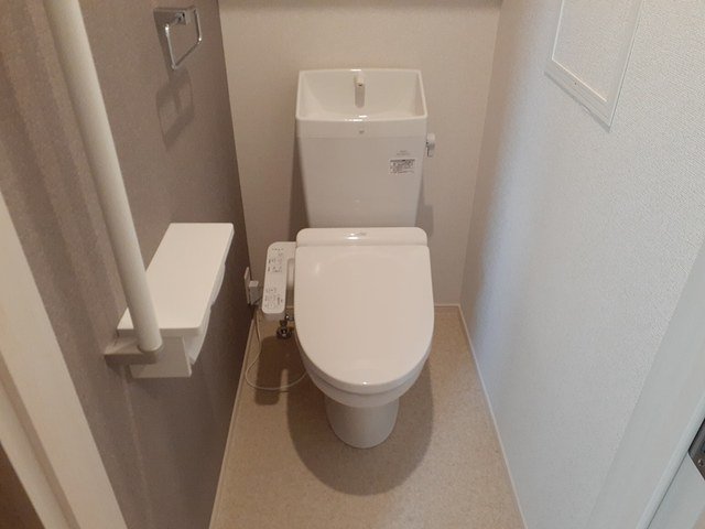 トイレ　清潔感のあるトイレです