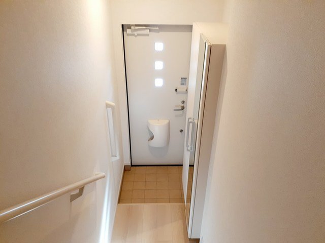 玄関　落ち着いた玄関です