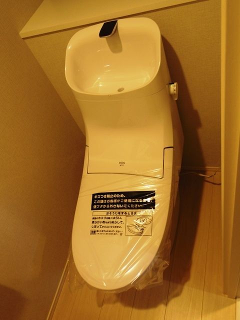 トイレ　※別部屋の参考写真です。