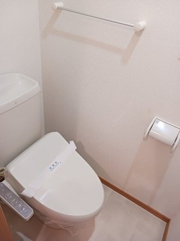トイレ　シンプルで使いやすいトイレです