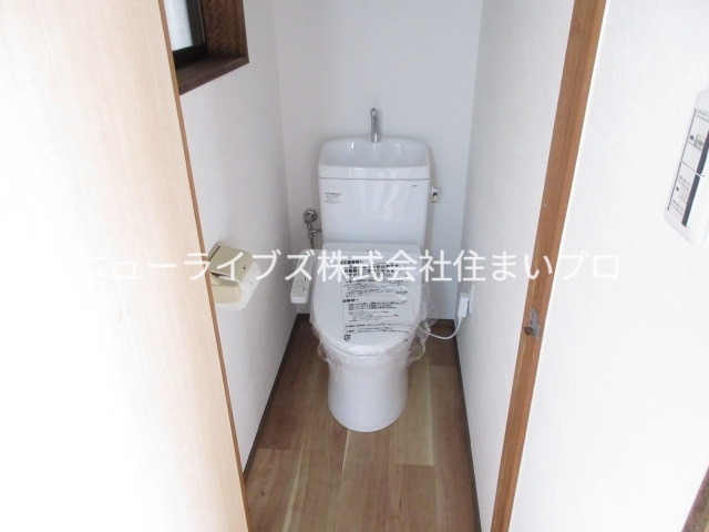 京阪本線 香里園駅 徒歩19分 3階建 築37年のトイレ写真