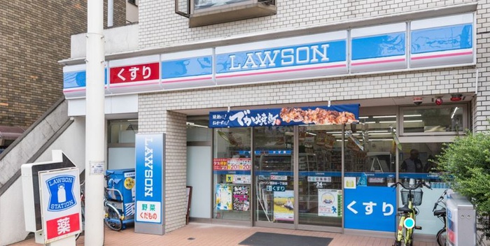 コンビニ　ローソン世田谷一丁目店（コンビニ）まで338m