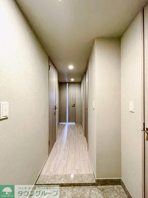 玄関　※写真は同タイプ住戸です。