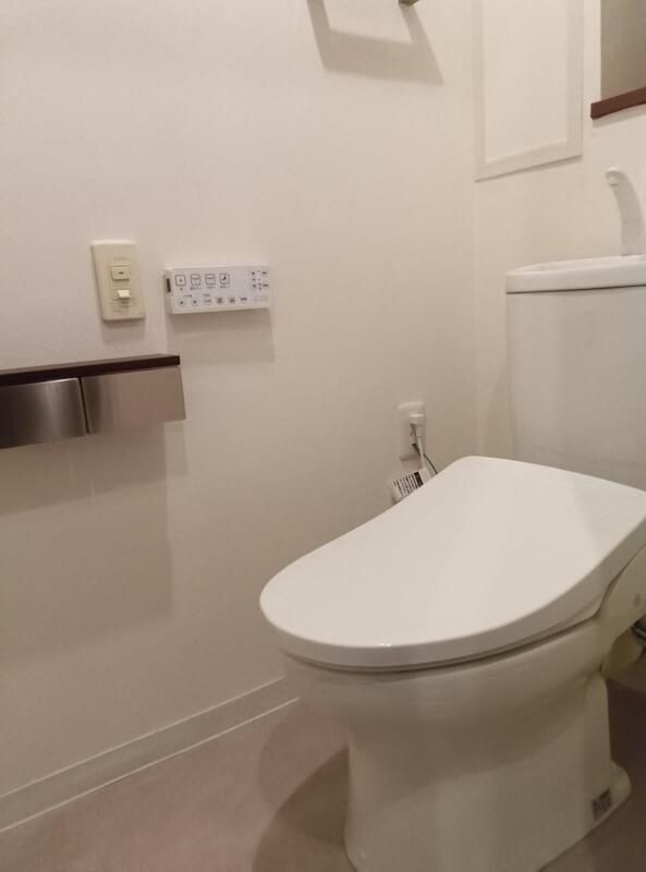 ＪＲ山手線 目黒駅 徒歩3分 10階建 築27年のトイレ写真