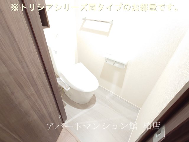 トイレ　同施工会社、同型タイプです／※現況優先