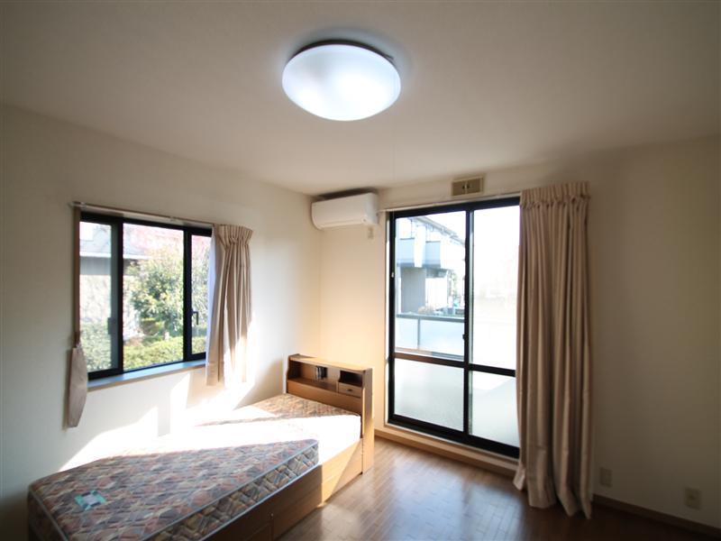 その他　角部屋は窓が二面！