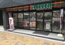 コンビニ　セブンイレブン中央区新川1永代通店（コンビニ）まで72m