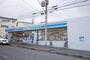 コンビニ　ローソン鶴山台店（コンビニ）まで162m
