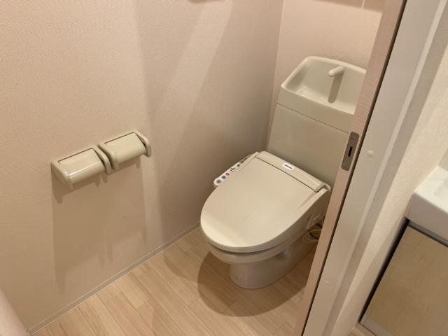 トイレ　シャワー付トイレ
