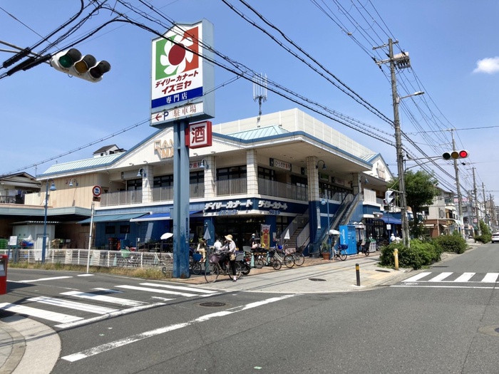 スーパー　デイリーカナートイズミヤ　南田辺店（スーパー）まで190m