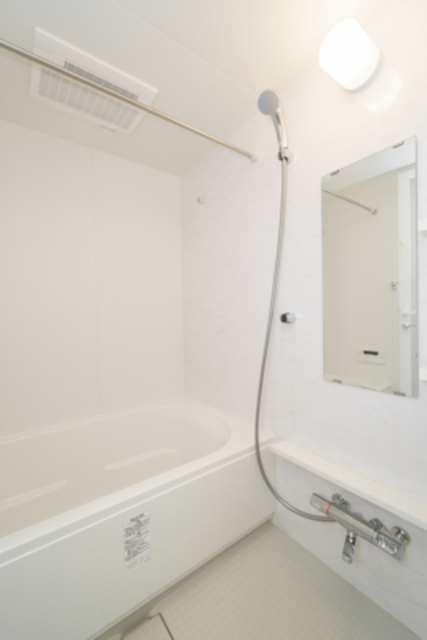 バス・シャワールーム　※写真は同タイプ住戸です。