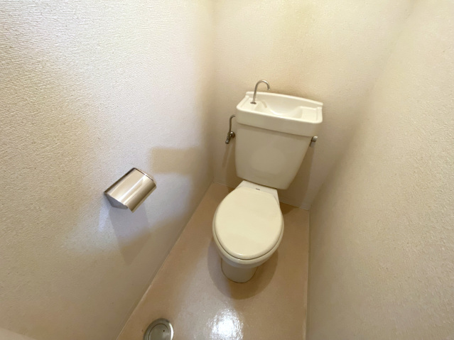 トイレ　清潔感のあるトイレですね
