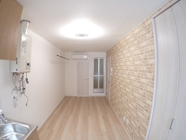 その他部屋・スペース　洋室８帖