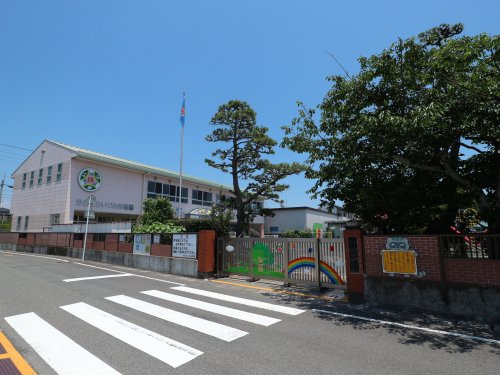 幼稚園・保育園　かわはらいづみ幼稚園（幼稚園・保育園）まで587m