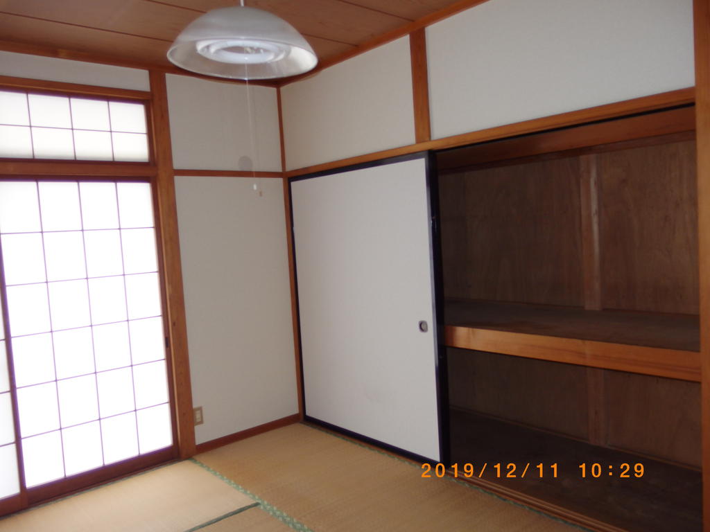 古川貸家の居間写真