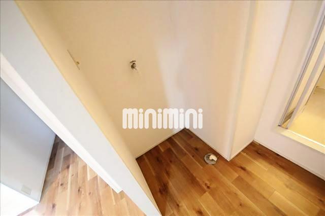 洗面設備　室内洗濯機スペース