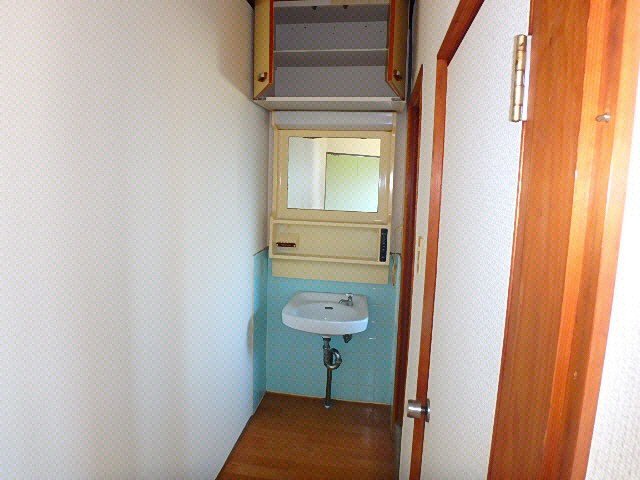 洗面設備　同仕様