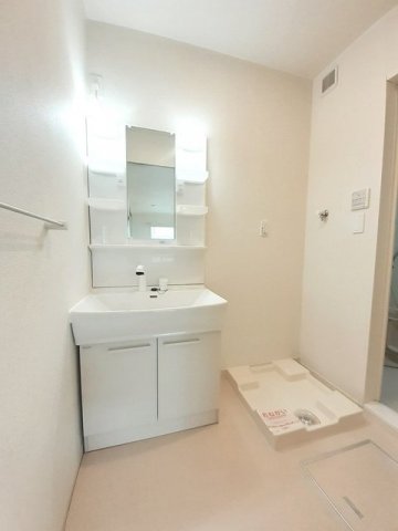 洗面設備　忙しい朝には欠かせない洗面所です