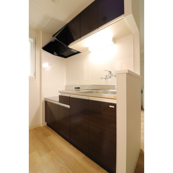 キッチン　独立キッチンは料理も掃除もしやすいです♪