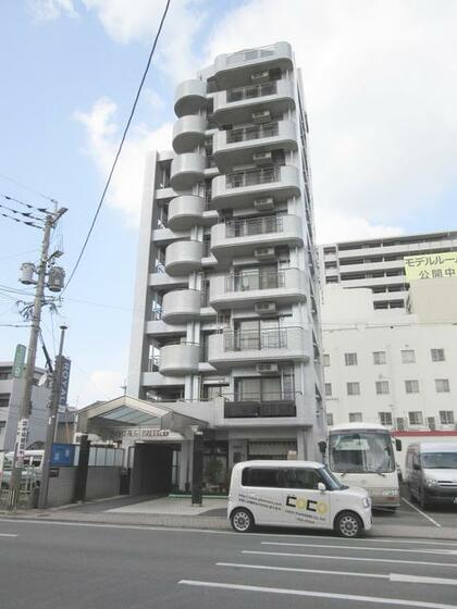 熊本市中央区国府のマンションの建物外観