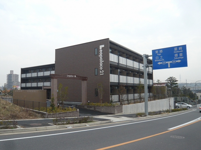 名古屋市緑区熊の前のマンションの建物外観