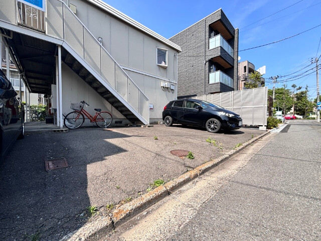 【マートルコート雨宮Ｂの駐車場】