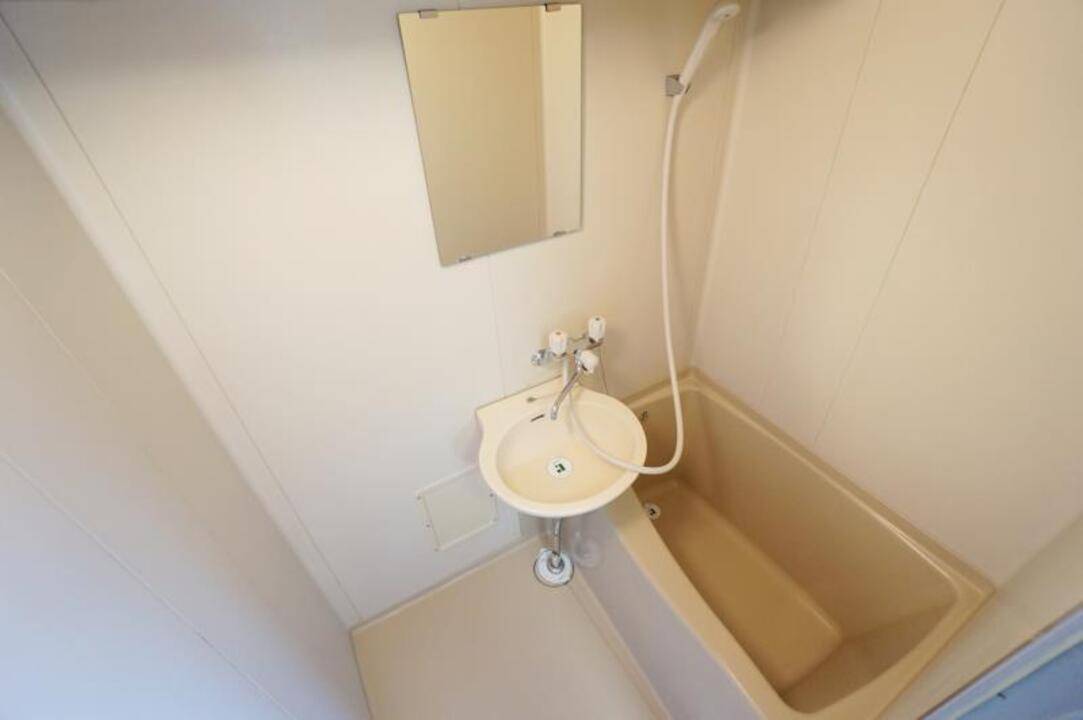 バス・シャワールーム　浴室