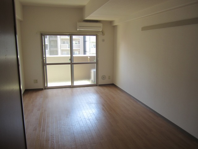 居室・リビング　※同物件別部屋参考写真