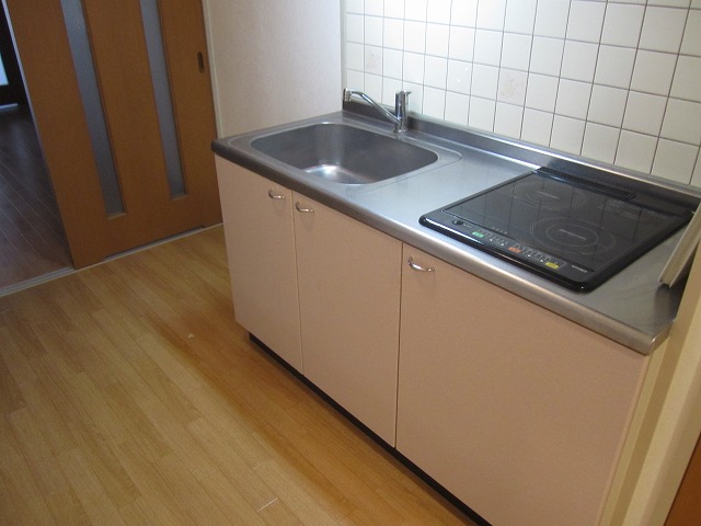 キッチン　※同物件別部屋参考写真