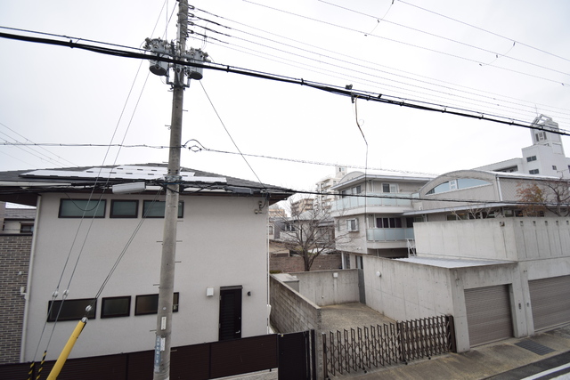 【姫路市花影町のマンションの建物外観】