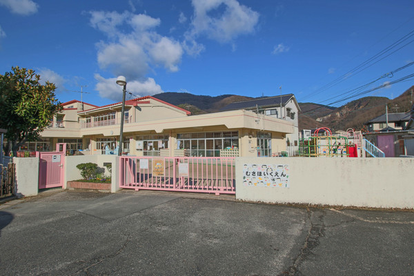 【岡山市北区牟佐のアパートの幼稚園・保育園】