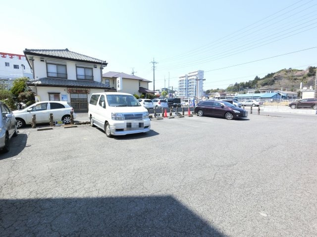 【東金市東岩崎のアパートの駐車場】