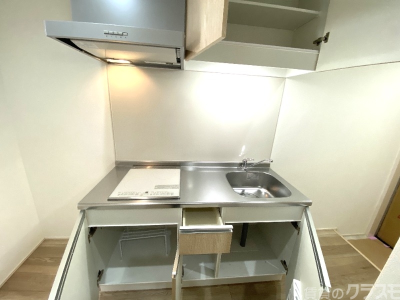 キッチン　収納スペースの多いキッチン