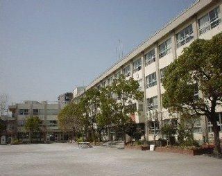 【江戸川区中葛西のマンションの小学校】