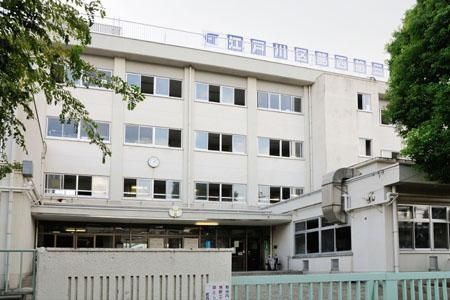 【江戸川区中葛西のマンションの中学校】