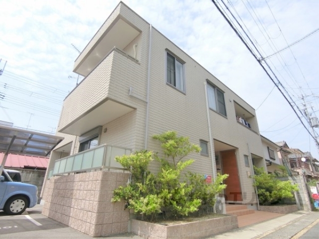 京都市左京区一乗寺西閉川原町のマンションの建物外観