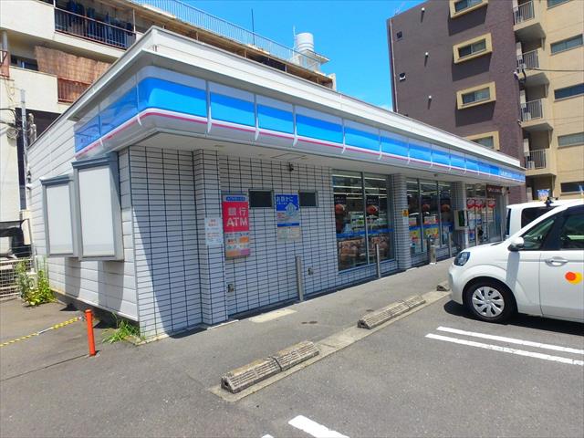 コンビニ　ローソン（コンビニ）まで636m