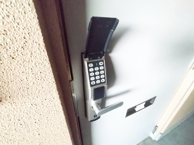 セキュリティ　玄関電子キー