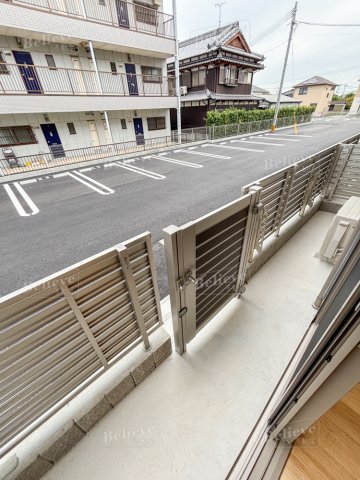 バルコニー　日当たりの良いバルコニー♪