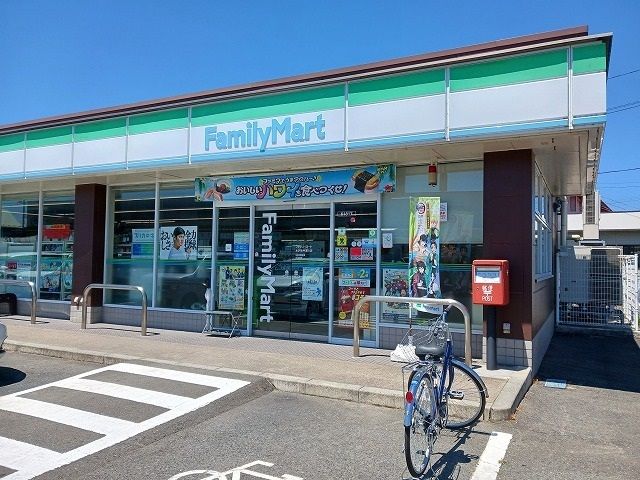 コンビニ　ファミリーマート水沢東中通り店（コンビニ）まで1300m