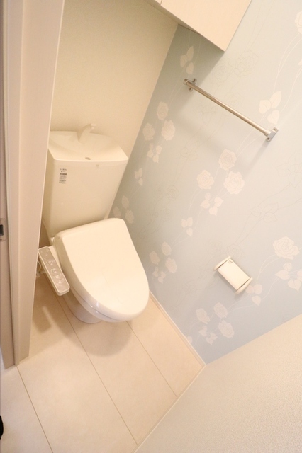 トイレ　温水洗浄便座付トイレ