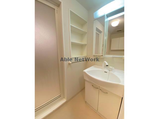 洗面設備　同型反転タイプ　現況優先