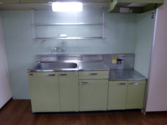 キッチン　※別部屋の写真です