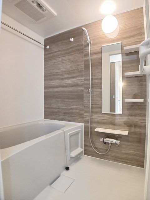 バス・シャワールーム