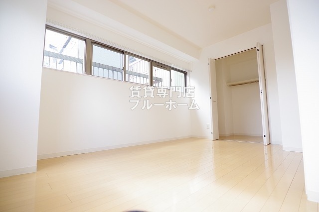 その他部屋・スペース　洋室8帖！