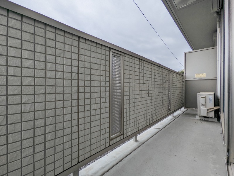 バルコニー　図面と現状に相違がある場合には現状を優先