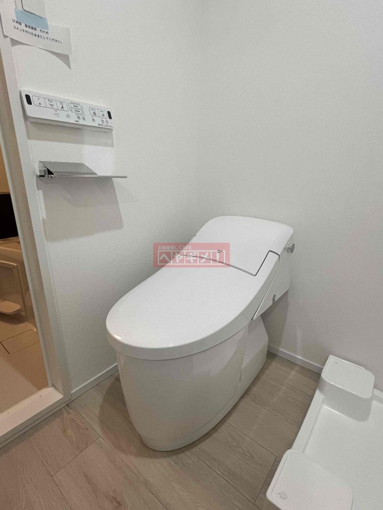 トイレ　バルコニー