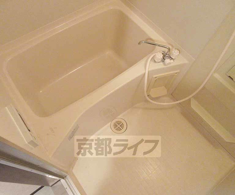 バス・シャワールーム　ゆったりバスルーム！