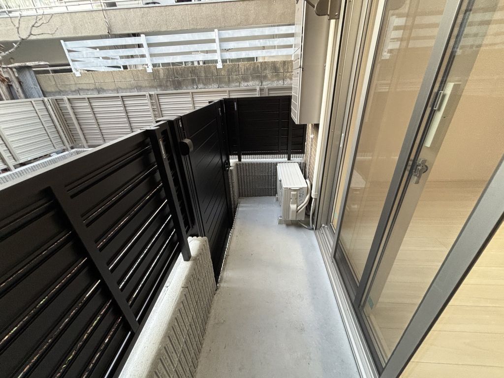 バルコニー　バルコニー