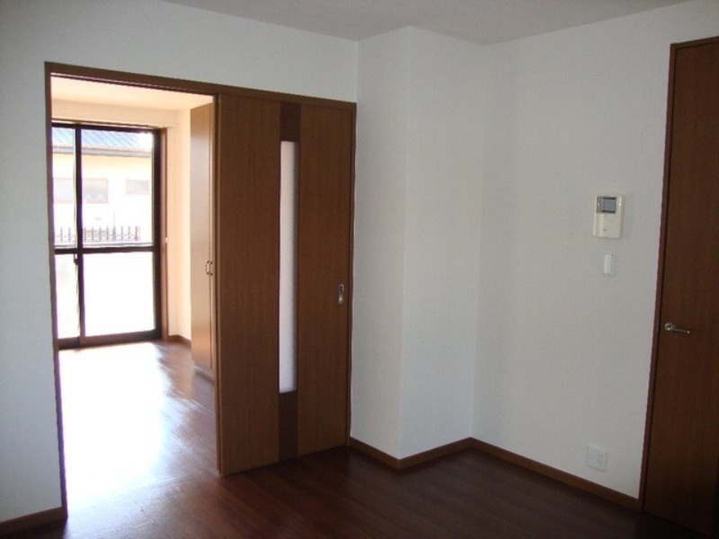 居室・リビング　図面と現状に相違がある場合には現状を優先